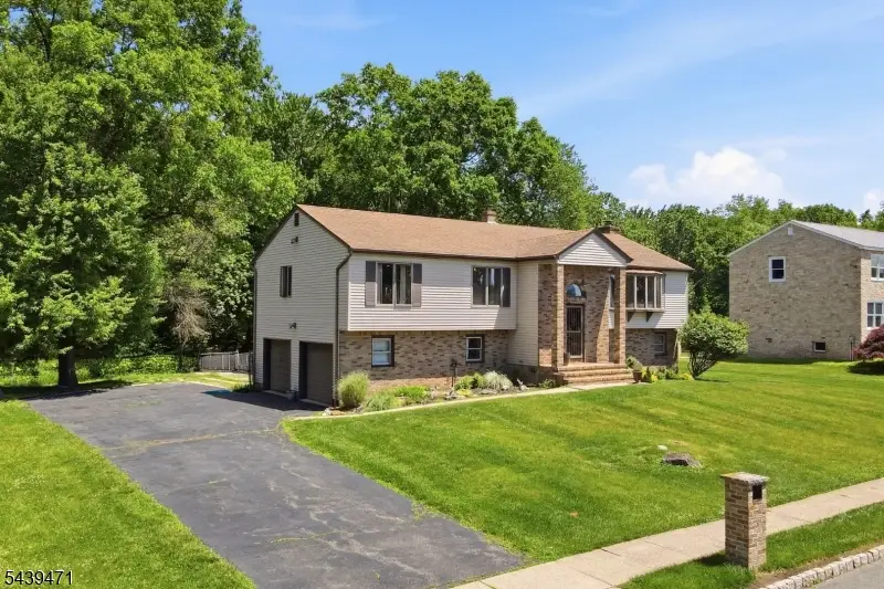 383 Talbot Dr, Fairfield, NJ 07004 - #2