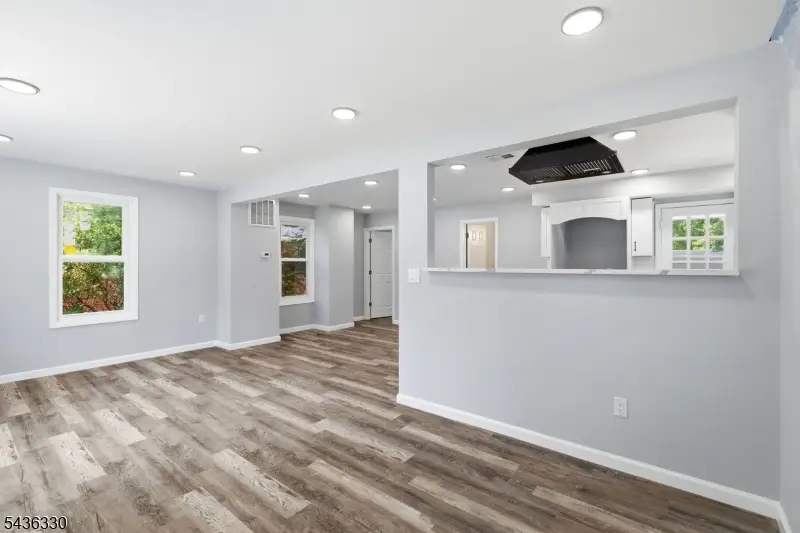 2 Church St, Piscataway, NJ 08854 - #3