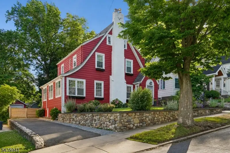 14 Evergreen Pl, Maplewood, NJ 07040 - #1