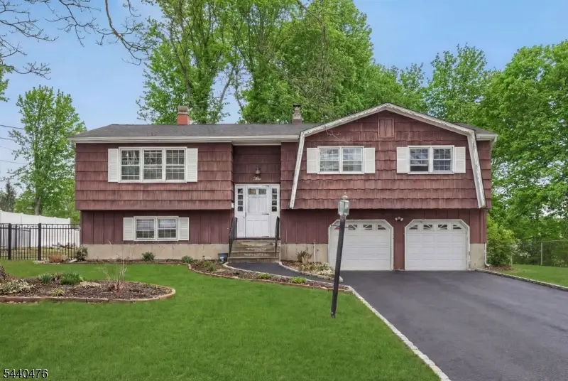 5 Summit Ave, Budd Lake, NJ 07828 - #1