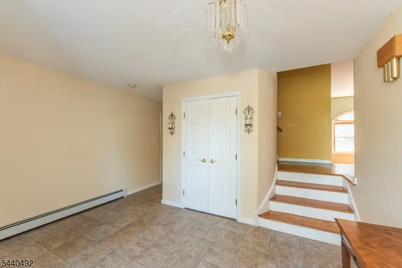 44 Molinari Dr, Wanaque, NJ 07465 - #3