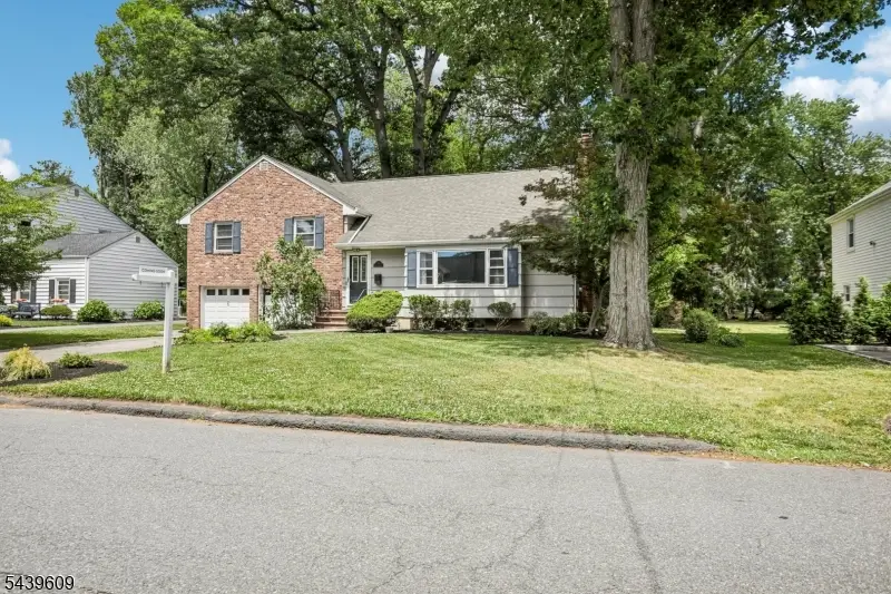730 Willow St, Cranford, NJ 07016 - #1