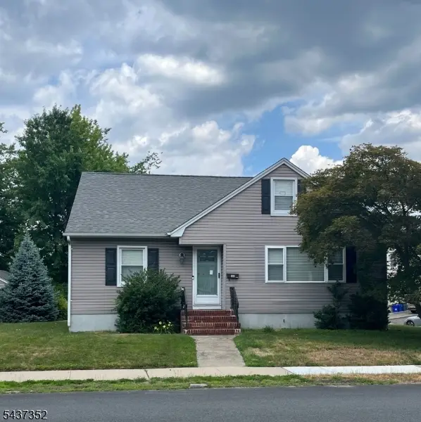 678 Main St, Singac, NJ 07424 - #1