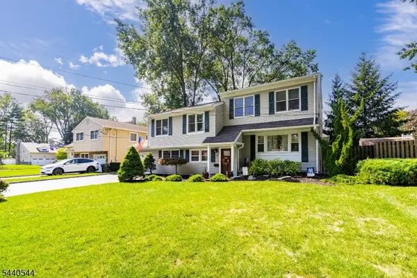 111 Shadowlawn Way, Cranford Twp., NJ 07016