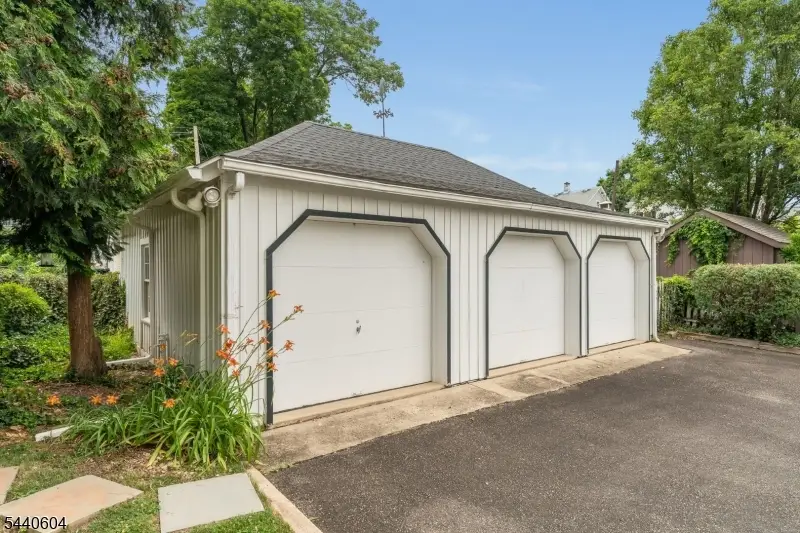 35 Elwood Ave, Flemington, NJ 08822 - #2