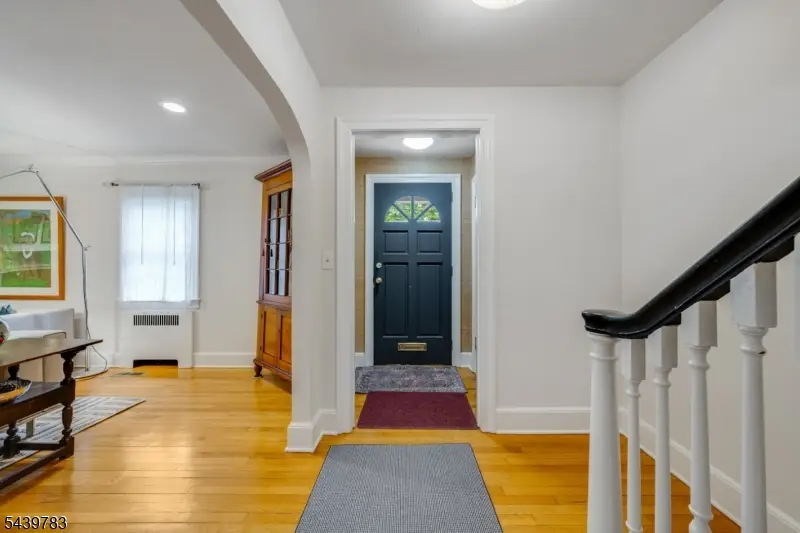 44 Wellington Ave, Millburn, NJ 07078 - #3