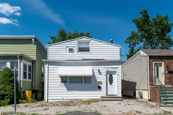 411 Sheridan Pl, Fairview Boro, NJ 07022