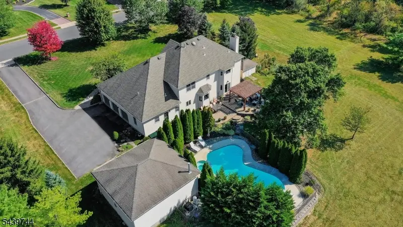 195 Fairfield Ln, Blackwells Mills, NJ 08844 - #2