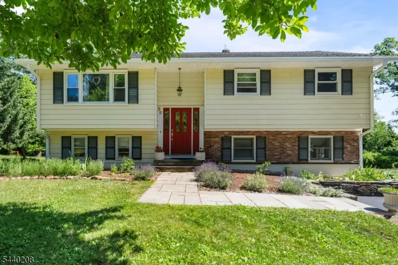 29 Oxford Cir, Montgomery, NJ 08558 - #2