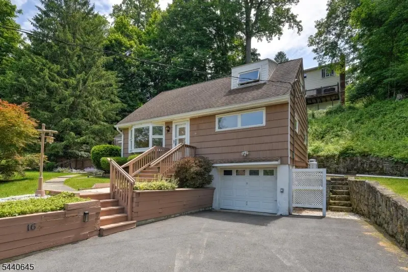 16 Lenape Ave, Andover, NJ 07860 - #3
