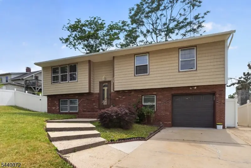 21 Ash Rd, Edison, NJ 08817 - #2