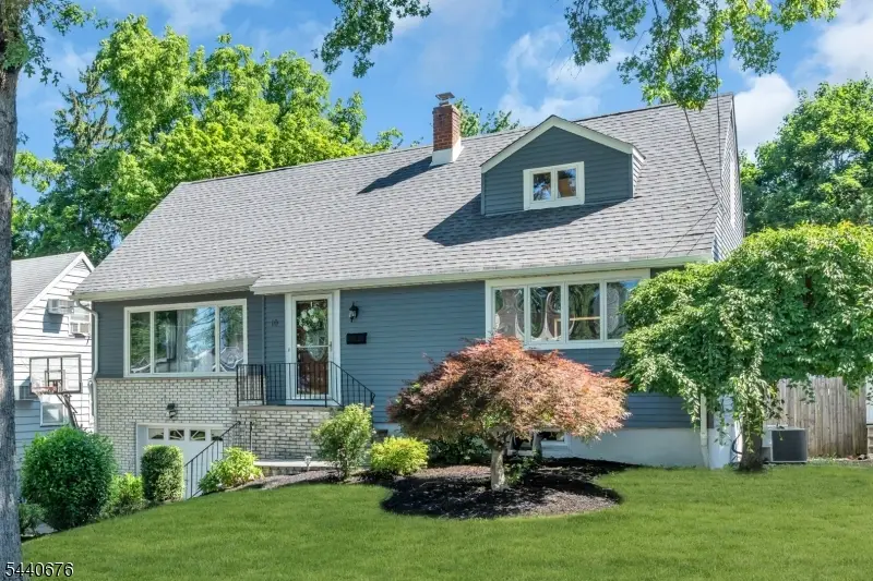 10 Bryn Mawr Rd, West Orange, NJ 07052 - #3