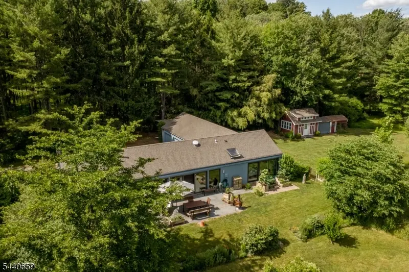 1024 Califon Cokesbury Rd, Tewksbury, NJ 08833 - #2