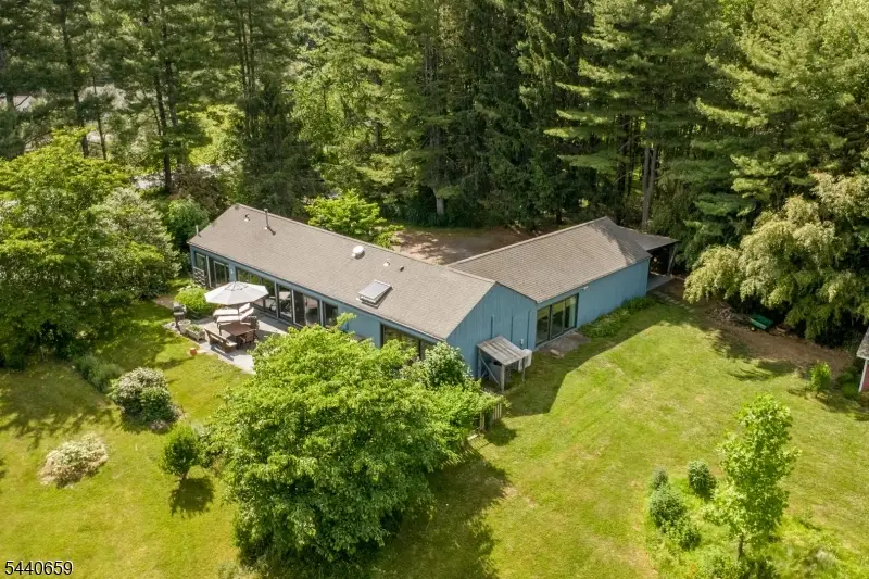 1024 Califon Cokesbury Rd, Tewksbury, NJ 08833 - #3
