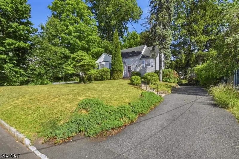 112 Fairview Ave, West Orange, NJ 07052 - #1