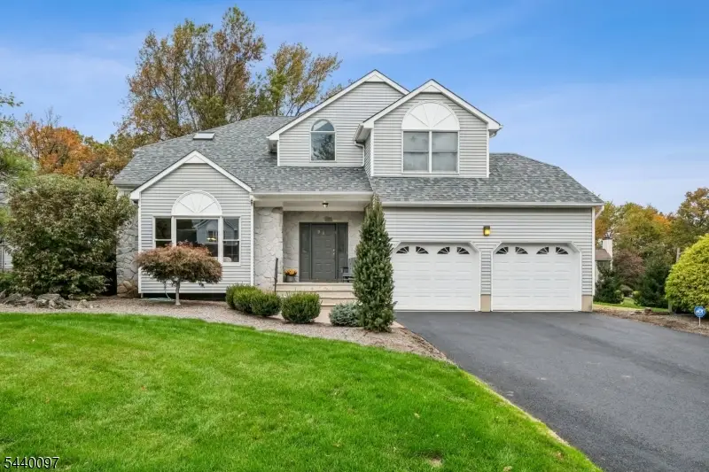 98 King St, Edison, NJ 08820 - #1
