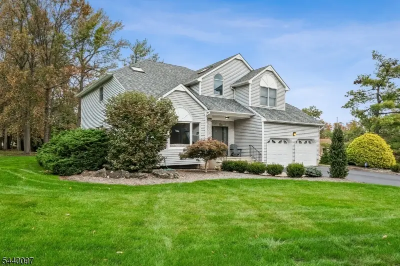 98 King St, Edison, NJ 08820 - #2