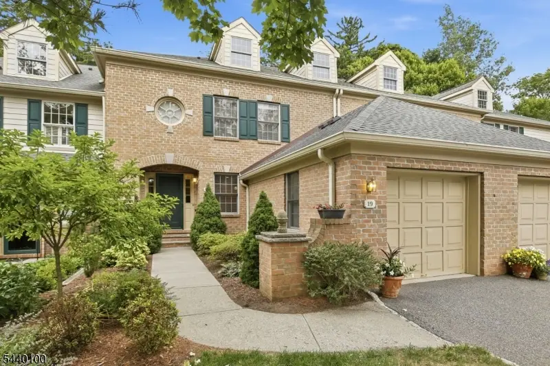 19 Chadwell Pl, Morris, NJ 07960 - #1