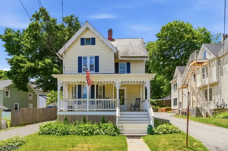 2 Academy St, Newton, NJ 07860 - #1