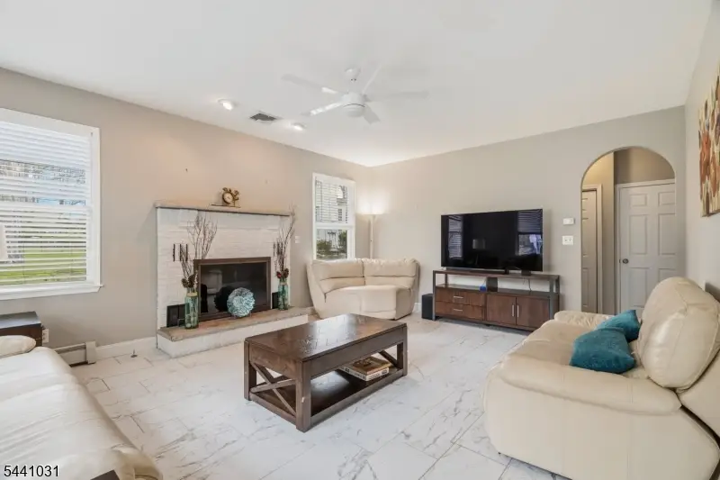20 Greenbriar Ct, Boonton, NJ 07005 - #3