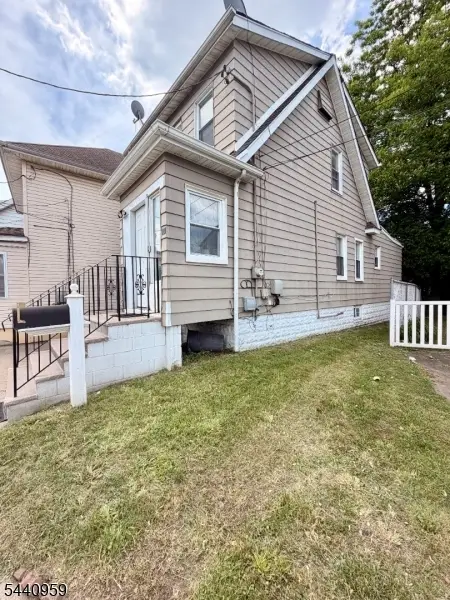 115 Chestnut Ave, Irvington, NJ 07111 - #3