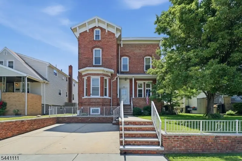 122 Avenue A, Bayonne, NJ 07002 - #1
