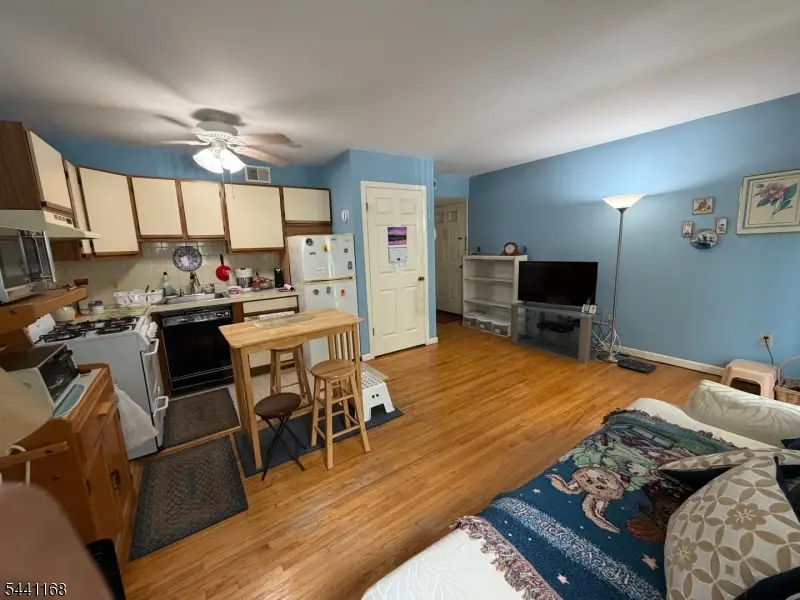 353 Marshall St #2C, Paterson, NJ 07503 - #3