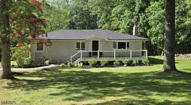 3 Thomas Dr, Independence, NJ 07840 - #1