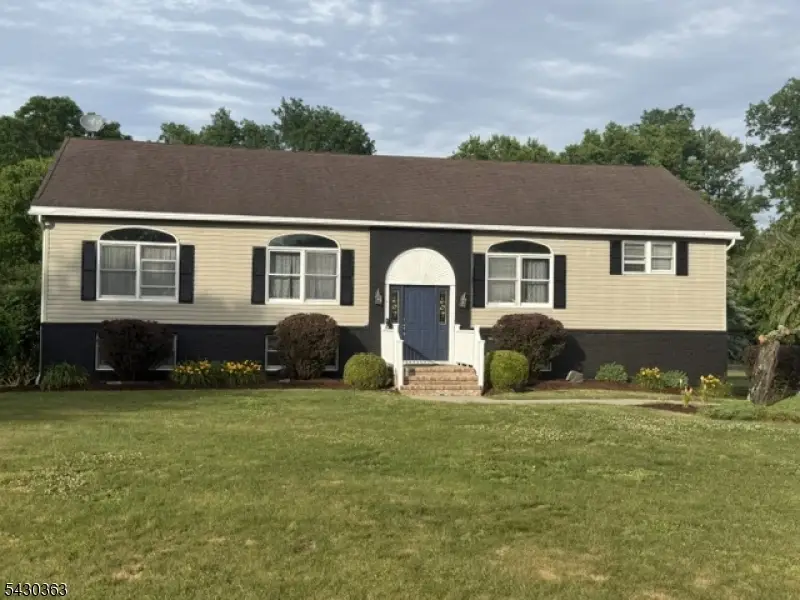 13 Farm Meadows Rd, Blairstown, NJ 07832 - #2