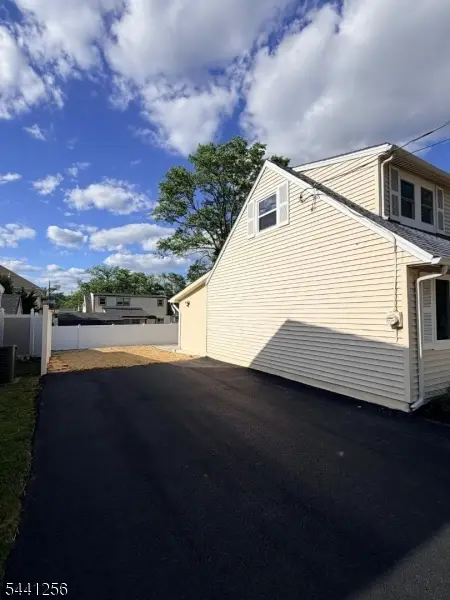 109 W Arthur Pl, Iselin, NJ 08830 - #3