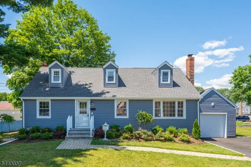 4 Van Duyne Ave, Riverdale, NJ 07457 - #1
