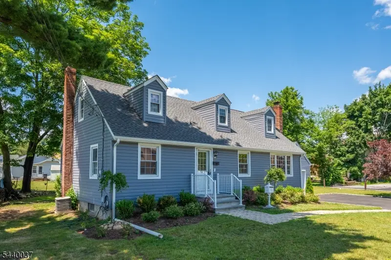 4 Van Duyne Ave, Riverdale, NJ 07457 - #2