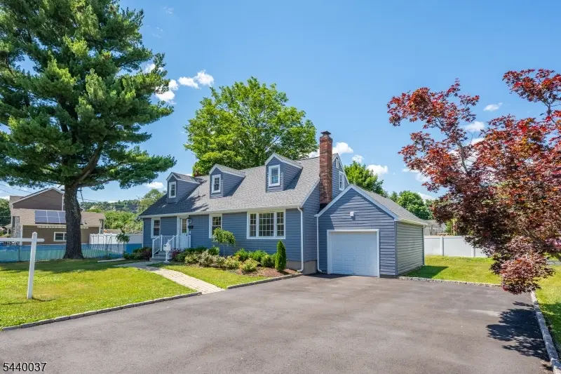 4 Van Duyne Ave, Riverdale, NJ 07457 - #3