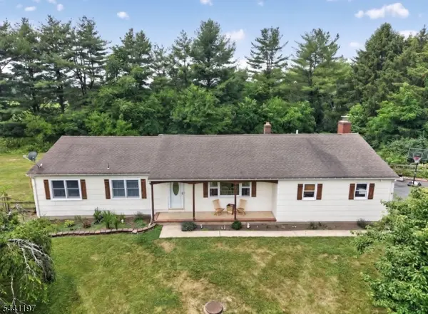 22 Sandra Rd, East Amwell Twp., NJ 08551