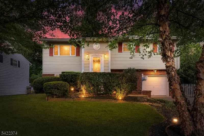 45 Fieldstone Dr, Somerville, NJ 08876 - #1