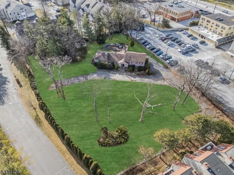 1 Blueberry Bend, West Orange, NJ 07052 - #1