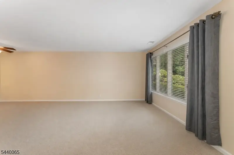 25 Augusta Dr, Clinton, NJ 08801 - #2