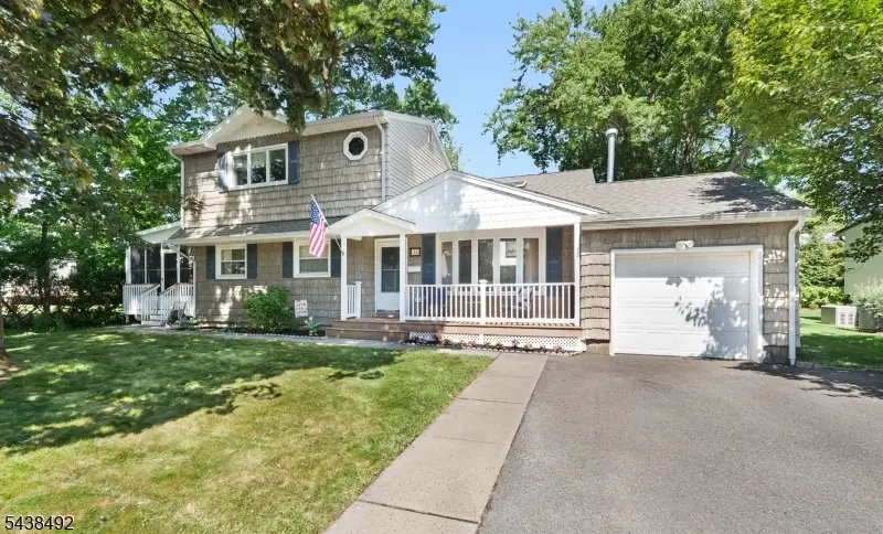 14 Kemp Dr, Springfield, NJ 07081 - #1