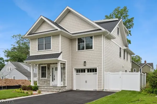 4 Shadylawn Dr, Madison Boro, NJ 07940