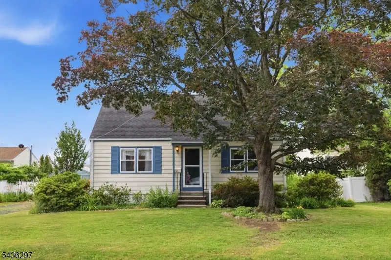 221 W Prospect St, South Bound Brook, NJ 08880 - #2