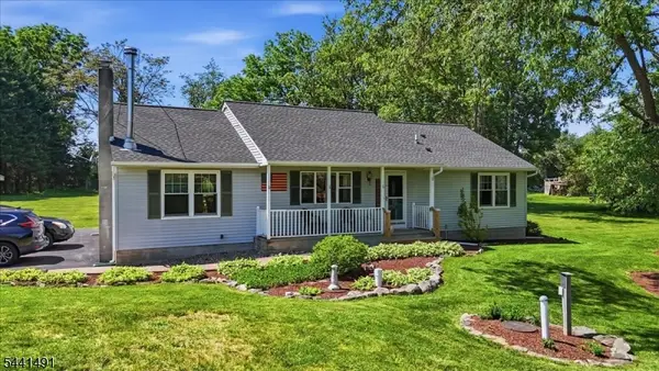 3 Countryside Rd, Knowlton Twp., NJ 07832