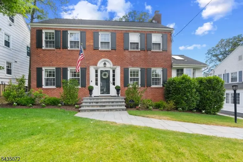 7 Birdseye Gln, Verona, NJ 07044 - #1