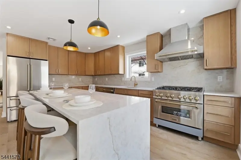 138A Weigands Ln, Secaucus, NJ 07094 - #2