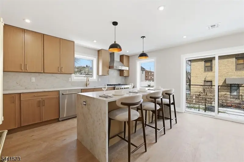 138A Weigands Ln, Secaucus, NJ 07094 - #3