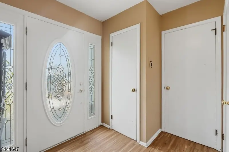 6 Plenge Dr, Belleville, NJ 07109 - #3