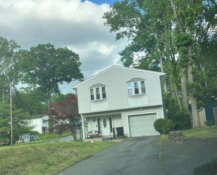 21 Greenwood Ave, Hopatcong, NJ 07874 - #2