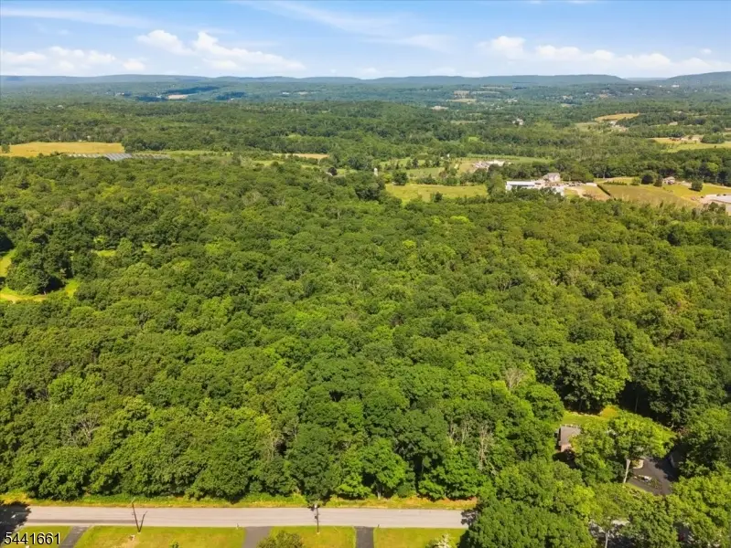 35 Hampton Heights Rd, Lafayette, NJ 07848 - #1