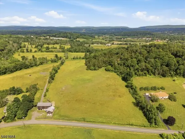 47 Snover Rd, Lafayette Twp., NJ 07848