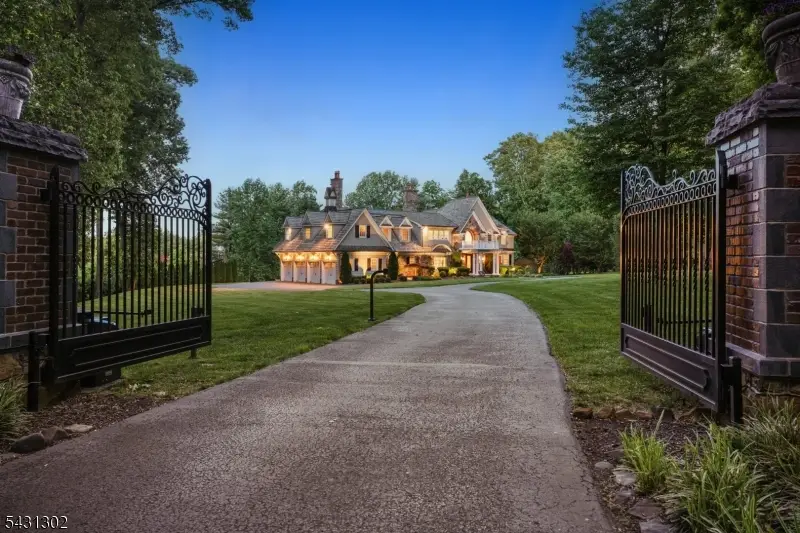 17 Fawn Hill Dr, Harding, NJ 07960 - #1