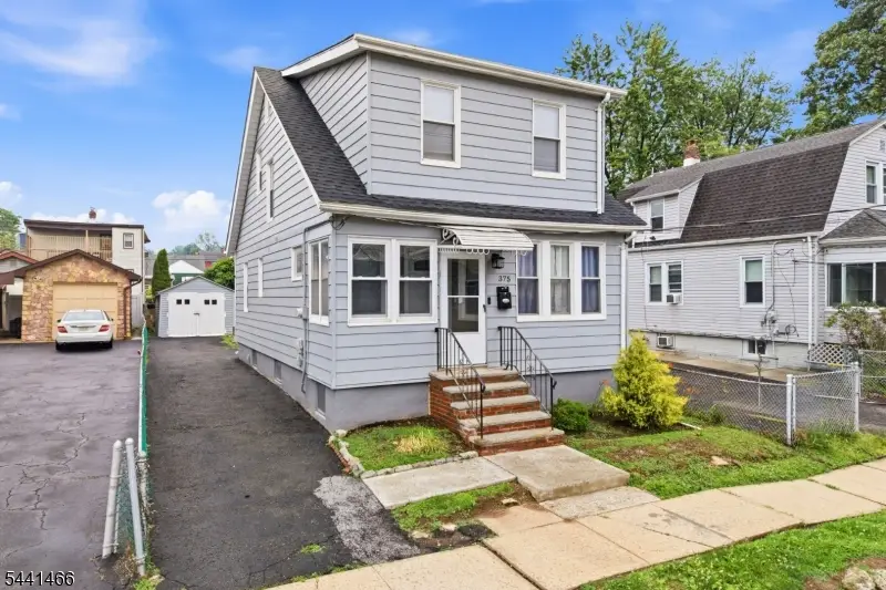 375 Miller St, Vauxhall, NJ 07088 - #2